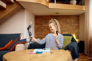 Jak zrobić profesjonalne zdjęcie do CV telefonem w domu?