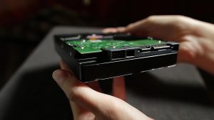 Jak odinstalować sterownik NVIDIA nv4_disp.dll i naprawić pętlę restartów?