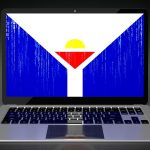 Flaga kraju Saint Martin i kod binarny na ilustracji 3D ekranu laptopa