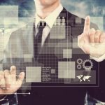 Inteligentna sprzedaż detaliczna i koncepcja omnichannel.